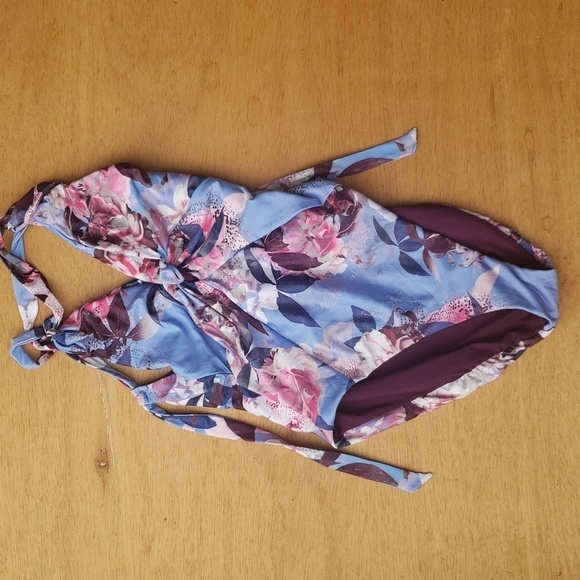 Becca by Rebecca Virtue swimwear floral one piece bathing suit SZ S nwot - Picture 1 of 10